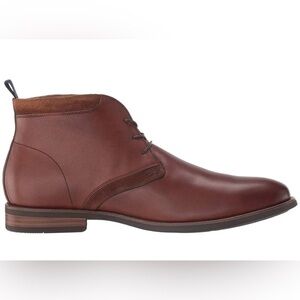 Florsheim Uptown Plain Toe Chukka Boot, Cognac Leather size 10M